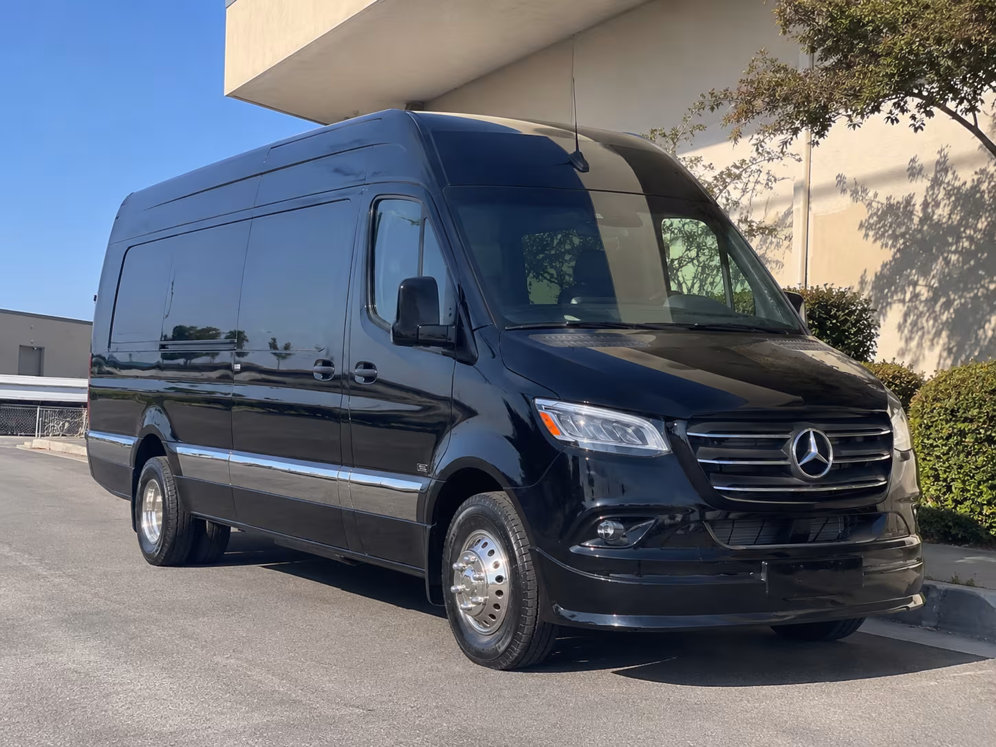 san marcos sprinter van with driver