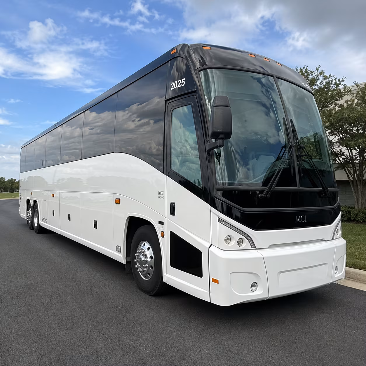 university and student group airport shuttle buses in san marcos